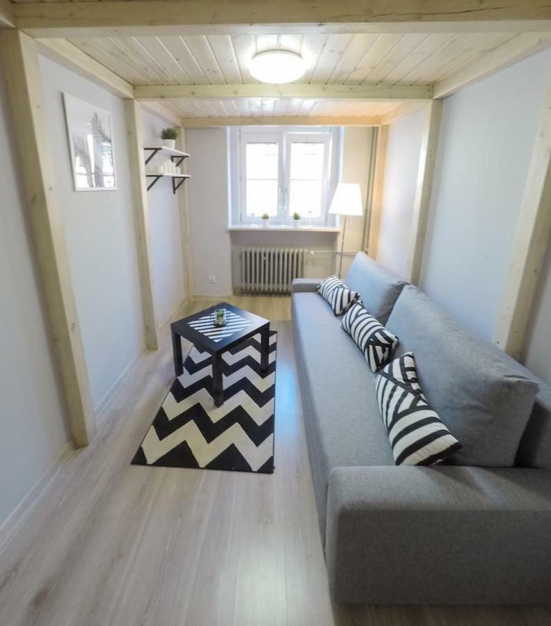 Apartment Rynek 20/21 -cosy New On The Market Square - 4 Bedrooms - 8 People