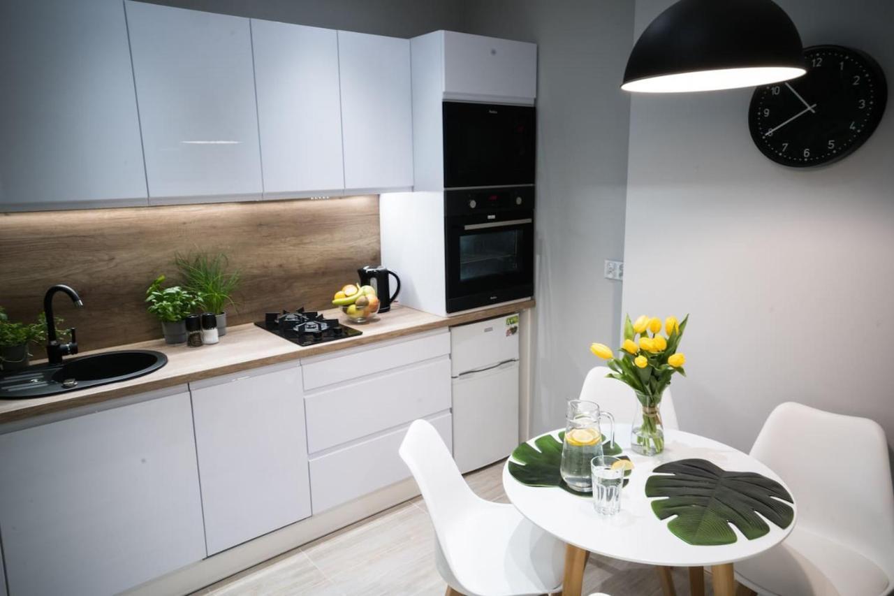 Rynek 20/21 -cosy New On The Market Square - 4 Bedrooms - 8 People Apartment