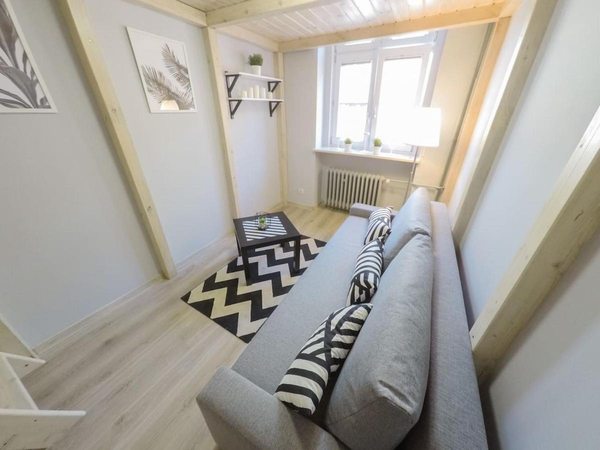 Apartment Rynek 20/21 -cosy New On The Market Square - 4 Bedrooms - 8 People *